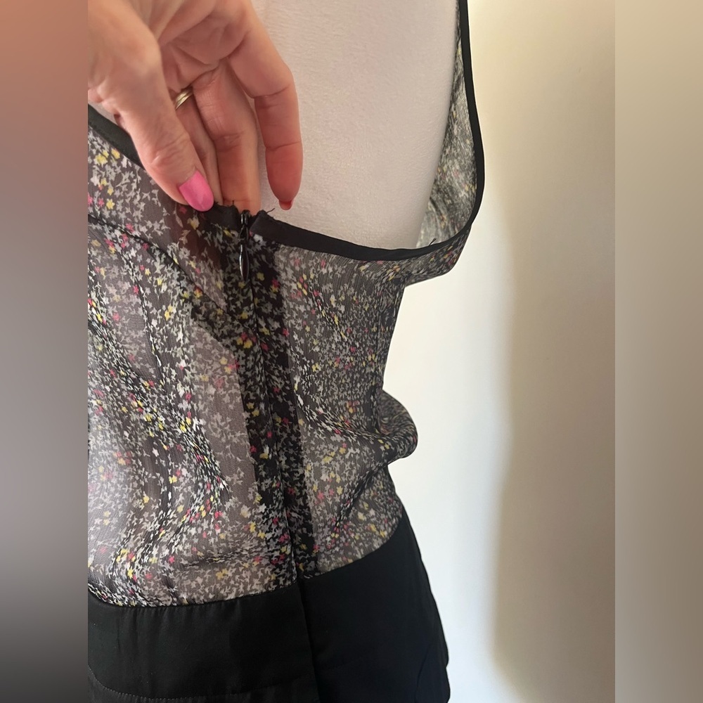 Free People Black Floral Short Romper with Pockets size 2 - Picture 5 of 9